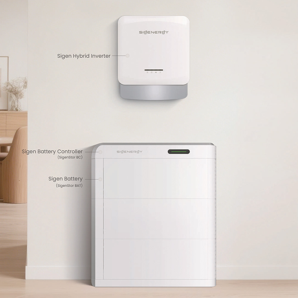 Osobny falownik Sigen Hybrid Inverter nad magazynem z Sigen Battery Controller i modułami Sigen Battery