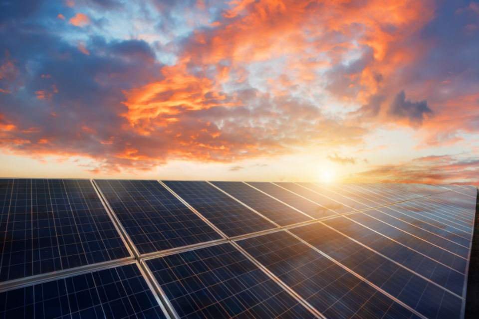 Mapa promieniowania słonecznego w Polsce - czy panele fotowoltaiczne mają sens?